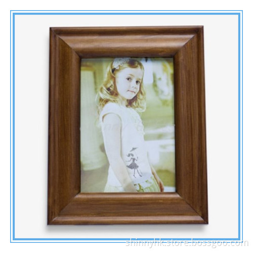 Photo Frame in Wood Materials